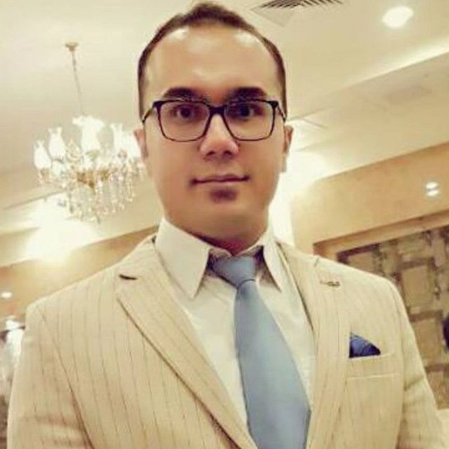 یاسر نجف زاده